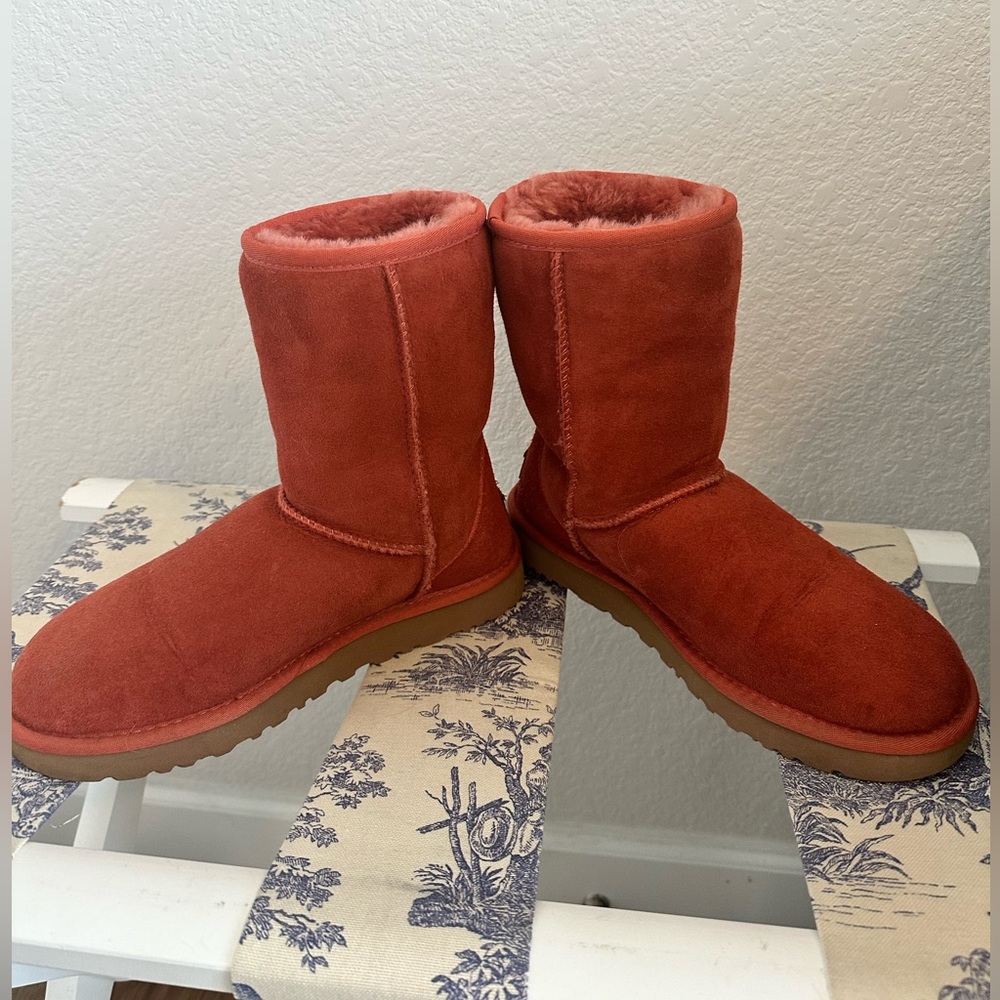 Ugg Boots - image 4